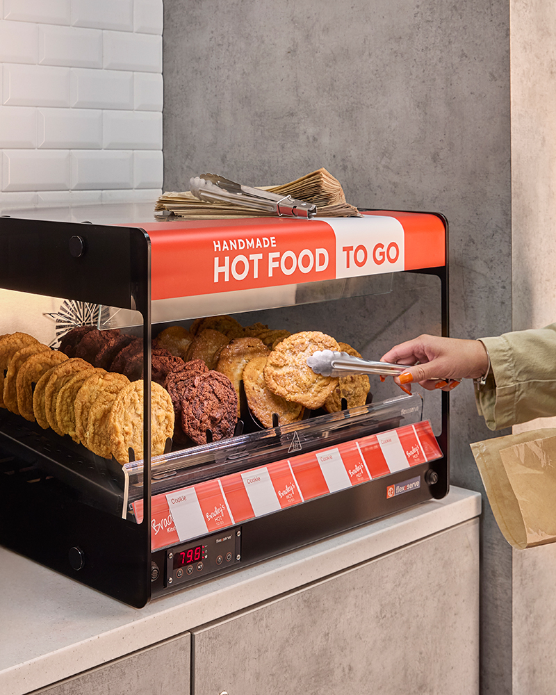 Flexeserve Zone Lite, the hot-holding manufacturer's latest product and ideal for maximising food visibility right at your sales point